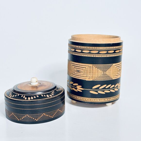 Folk Art Wood Lidded Footed Trinket Box Jar Hand Carved Round Inca Mexico Signed - Picture 2 of 13